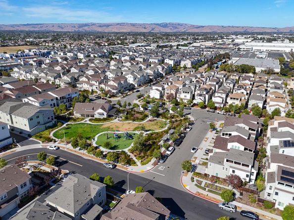 8536 Jetty Way, Newark CA 94560