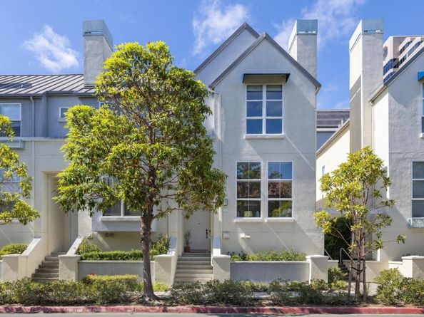 206 Village Lane, Foster City CA 94404