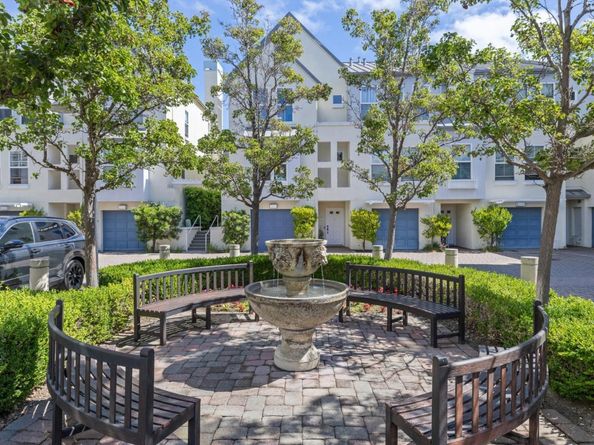 206 Village Lane, Foster City CA 94404