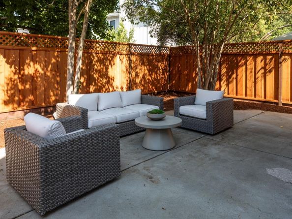 1840 Santa Cruz Avenue, Menlo Park CA 94025