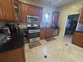 2836 Myrtle Street, Emeryville CA 94608
