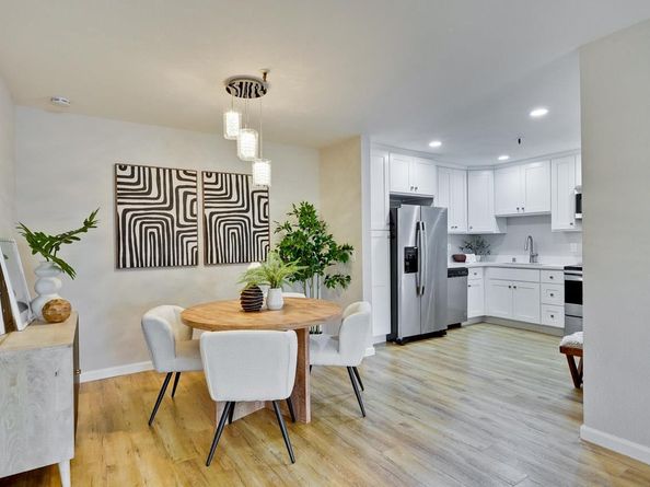 49 Showers Drive J317, Mountain View CA 94040