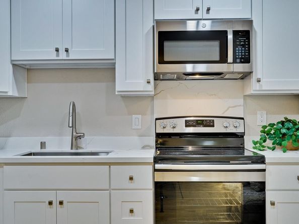 49 Showers Drive J317, Mountain View CA 94040