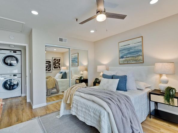 49 Showers Drive J317, Mountain View CA 94040