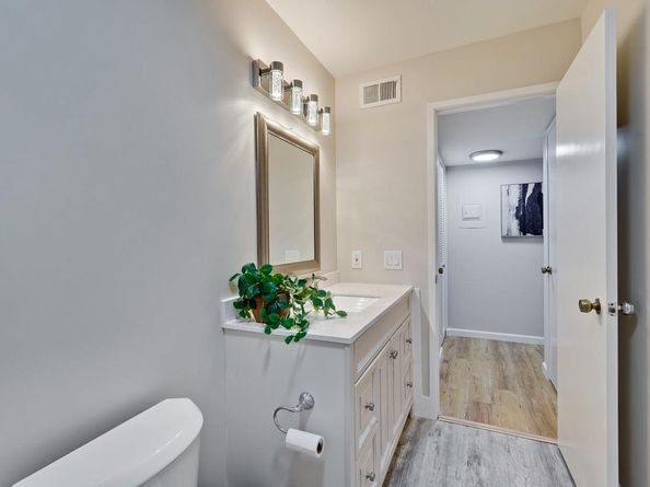 49 Showers Drive J317, Mountain View CA 94040