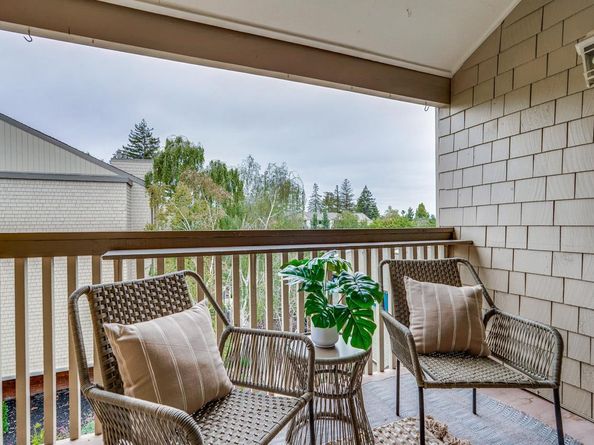 49 Showers Drive J317, Mountain View CA 94040