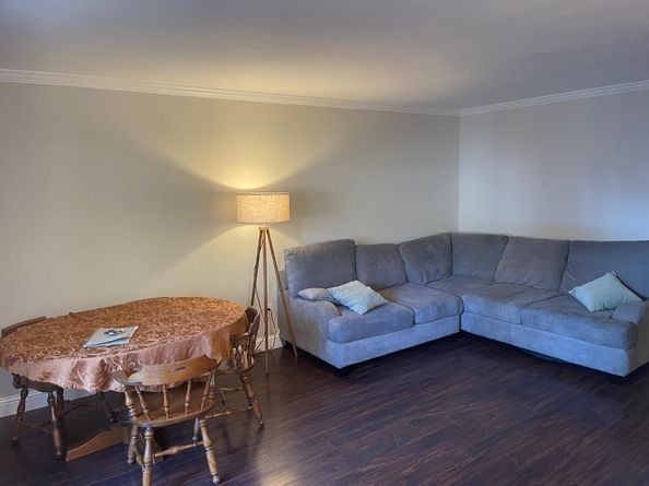 303 Tradewinds Drive 10, San Jose CA 95123