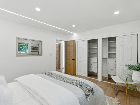1406 Hollenbeck Avenue, Sunnyvale CA 94087
