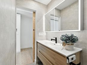 1406 Hollenbeck Avenue, Sunnyvale CA 94087