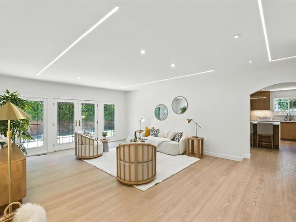 1406 Hollenbeck Avenue, Sunnyvale CA 94087