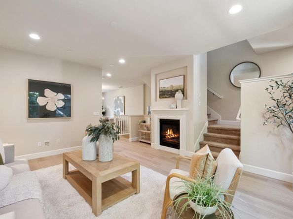 493 Magritte Way, Mountain View CA 94041