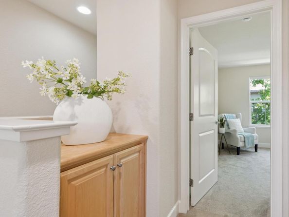 493 Magritte Way, Mountain View CA 94041