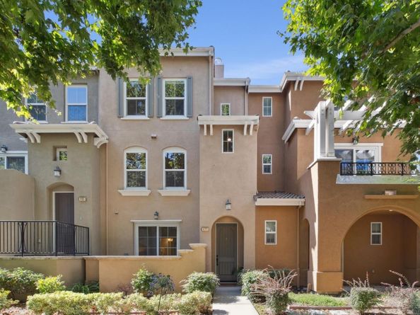 493 Magritte Way, Mountain View CA 94041