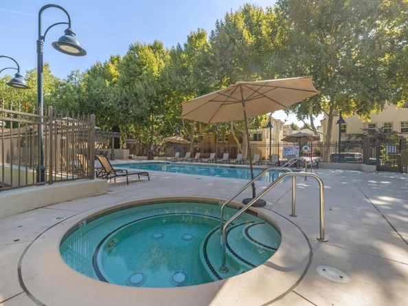 493 Magritte Way, Mountain View CA 94041