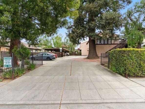 415 Oak Avenue, Redwood City CA 94061