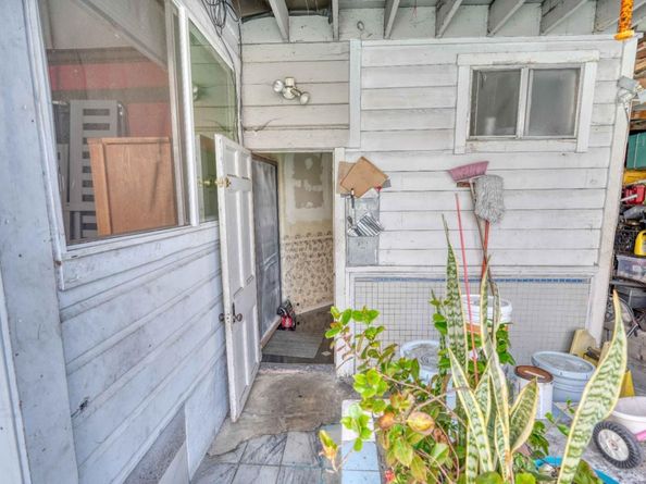1887 Oakdale Avenue, San Francisco CA 94124