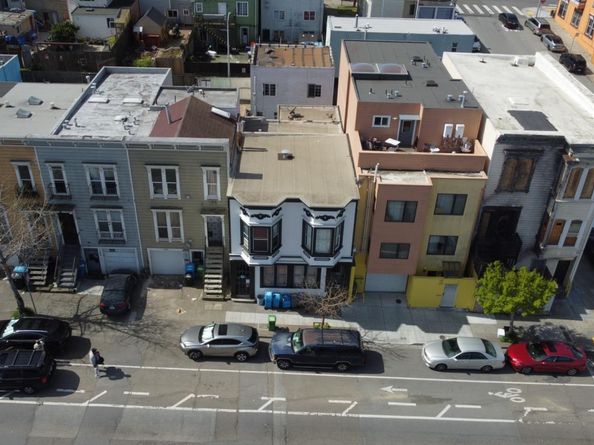 1887 Oakdale Avenue, San Francisco CA 94124