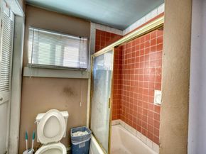 1887 Oakdale Avenue, San Francisco CA 94124