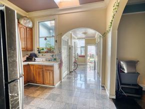 1887 Oakdale Avenue, San Francisco CA 94124