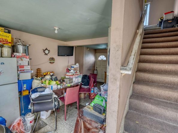 1887 Oakdale Avenue, San Francisco CA 94124