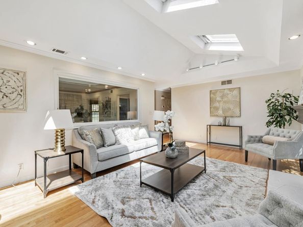 650 Hyde Park, Sunnyvale CA 94087