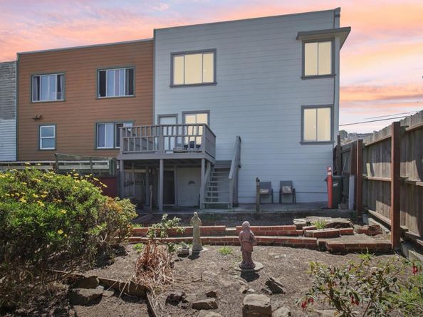291 Roosevelt Avenue, Daly City CA 94014