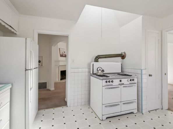 291 Roosevelt Avenue, Daly City CA 94014