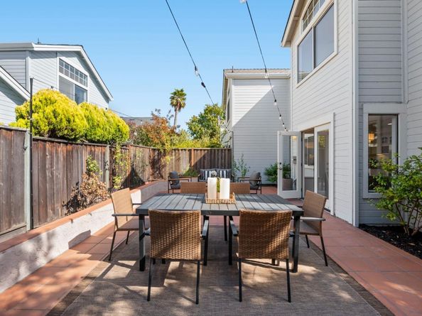 445 Mcdonnel Road, Alameda CA 94502