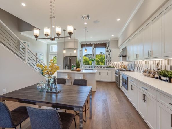 657 E Evelyn Avenue, Sunnyvale CA 94086