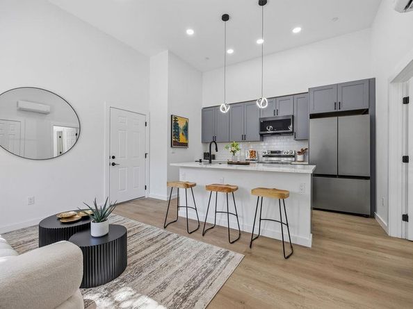 2730 23rd Street, San Francisco CA 94110