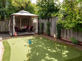 1802 Alameda De Las Pulgas, Redwood City CA 94061