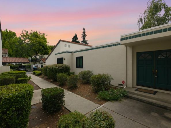 4362 Valley Avenue C5, Pleasanton CA 94566