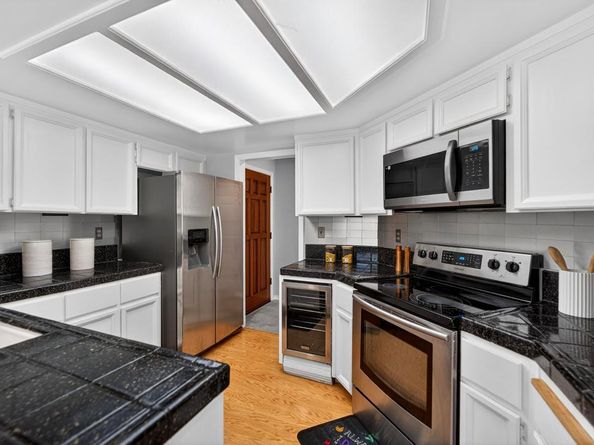 22103 Vista Del Plaza Lane 22, Hayward CA 94541