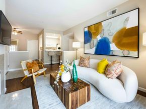 605 Arcadia Terrace 104, Sunnyvale CA 94085
