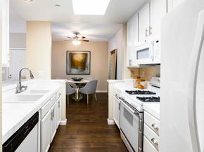 605 Arcadia Terrace 104, Sunnyvale CA 94085