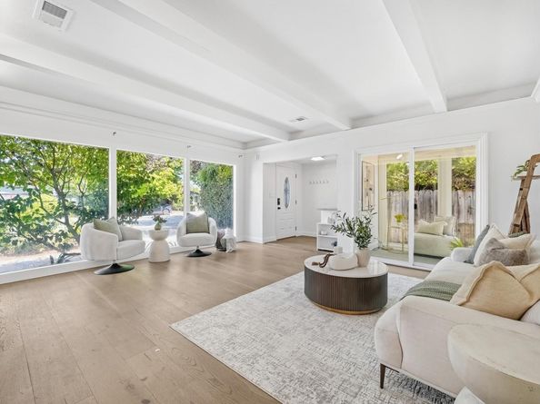 592 Sunnymount Avenue, Sunnyvale CA 94087