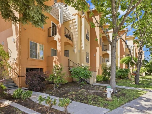 418 E Evelyn Avenue 202, Sunnyvale CA 94086