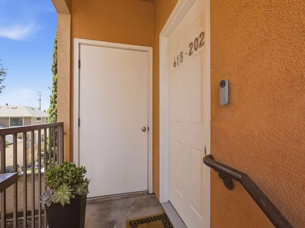 418 E Evelyn Avenue 202, Sunnyvale CA 94086