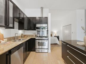 1001 46th Street 212, Emeryville CA 94608