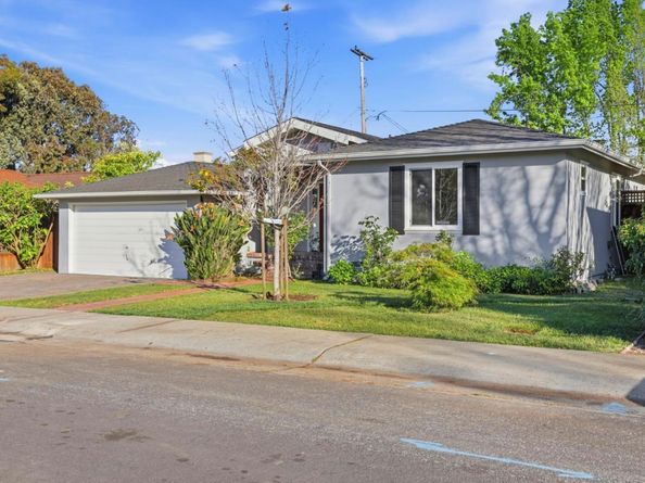 105 Louise Lane, San Mateo CA 94403