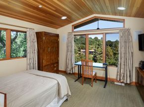 56 Hillbrook Drive, Portola Valley CA 94028