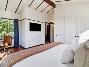 2044 Monroe Avenue, Belmont CA 94002