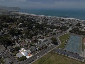 330 Paloma Avenue, Pacifica CA 94044