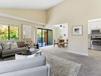 1913 La Terrace Circle