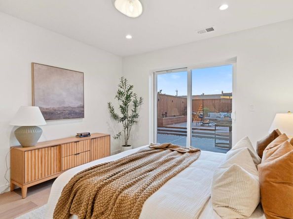 1563 43rd Avenue, San Francisco CA 94122