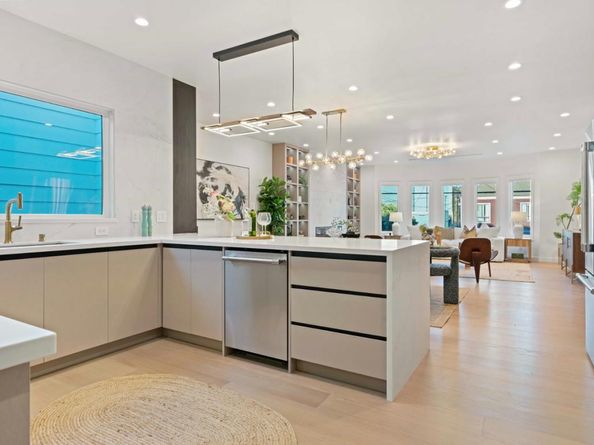 1563 43rd Avenue, San Francisco CA 94122