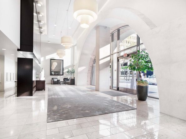 38 Almaden 1413, San Jose CA 95110