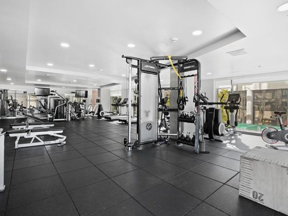 38 Almaden 1413, San Jose CA 95110