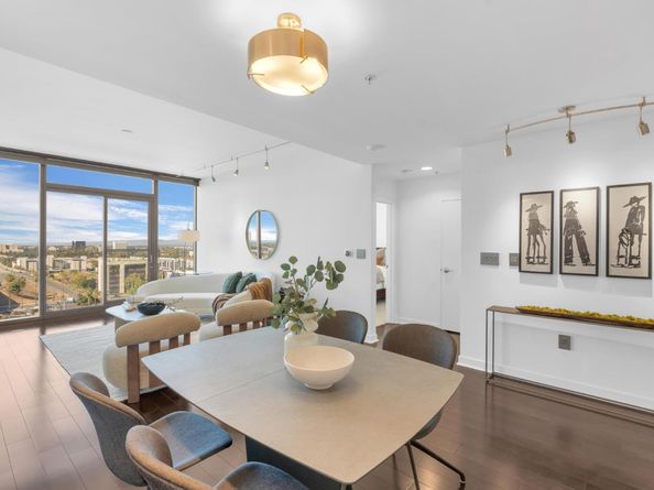 38 Almaden 1413, San Jose CA 95110