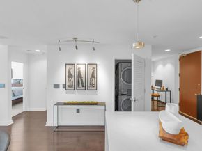 38 Almaden 1413, San Jose CA 95110